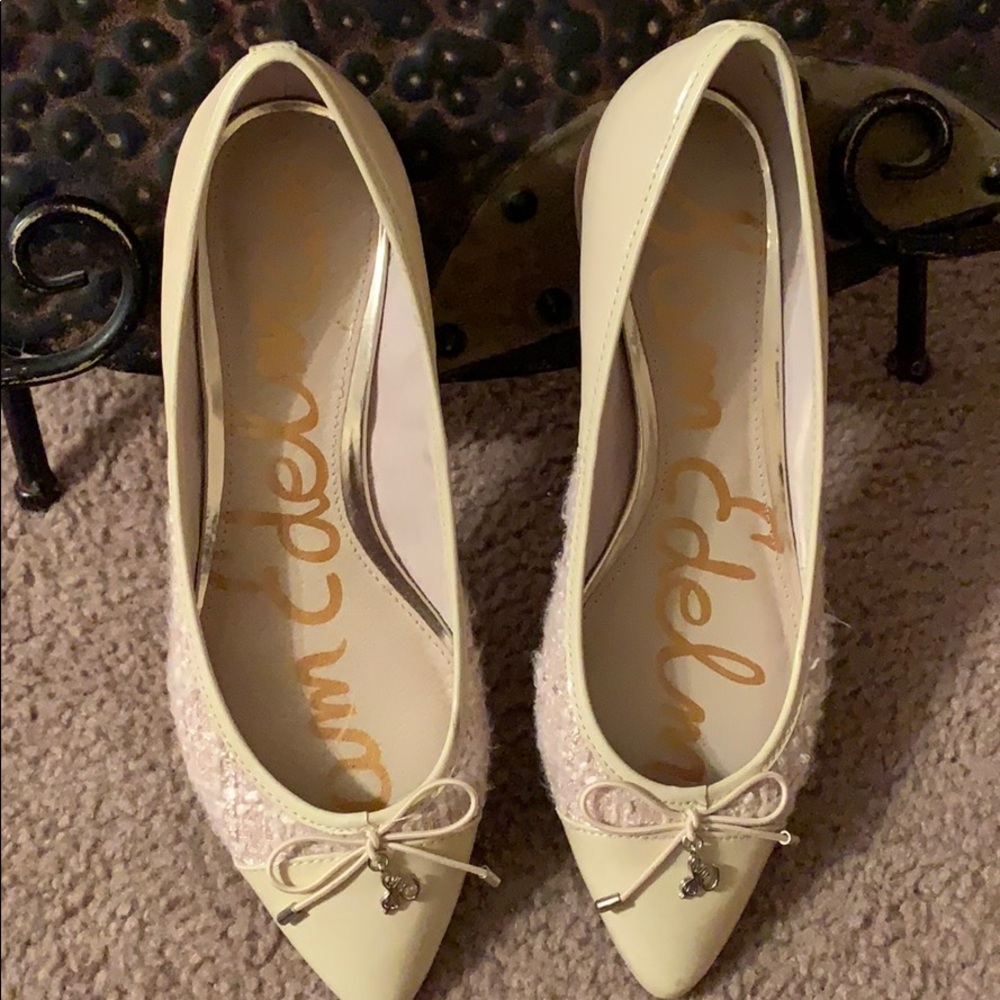 Sam Edelman flat.